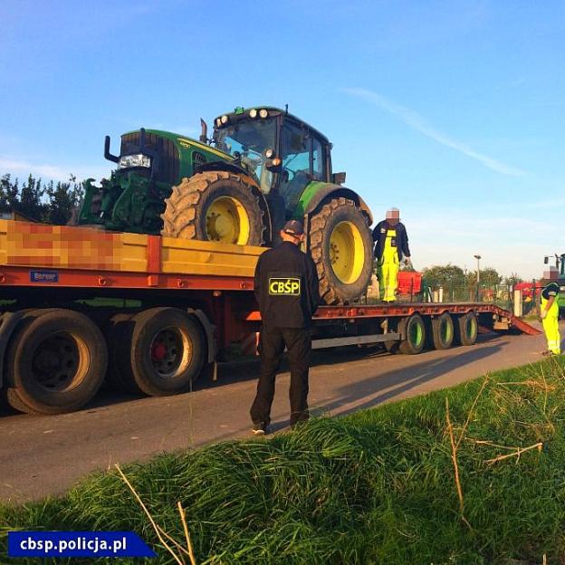 CBŚP rozbiło grupę przestępczą, której członkowie kradli ciągniki i maszyny rolnicze w UE